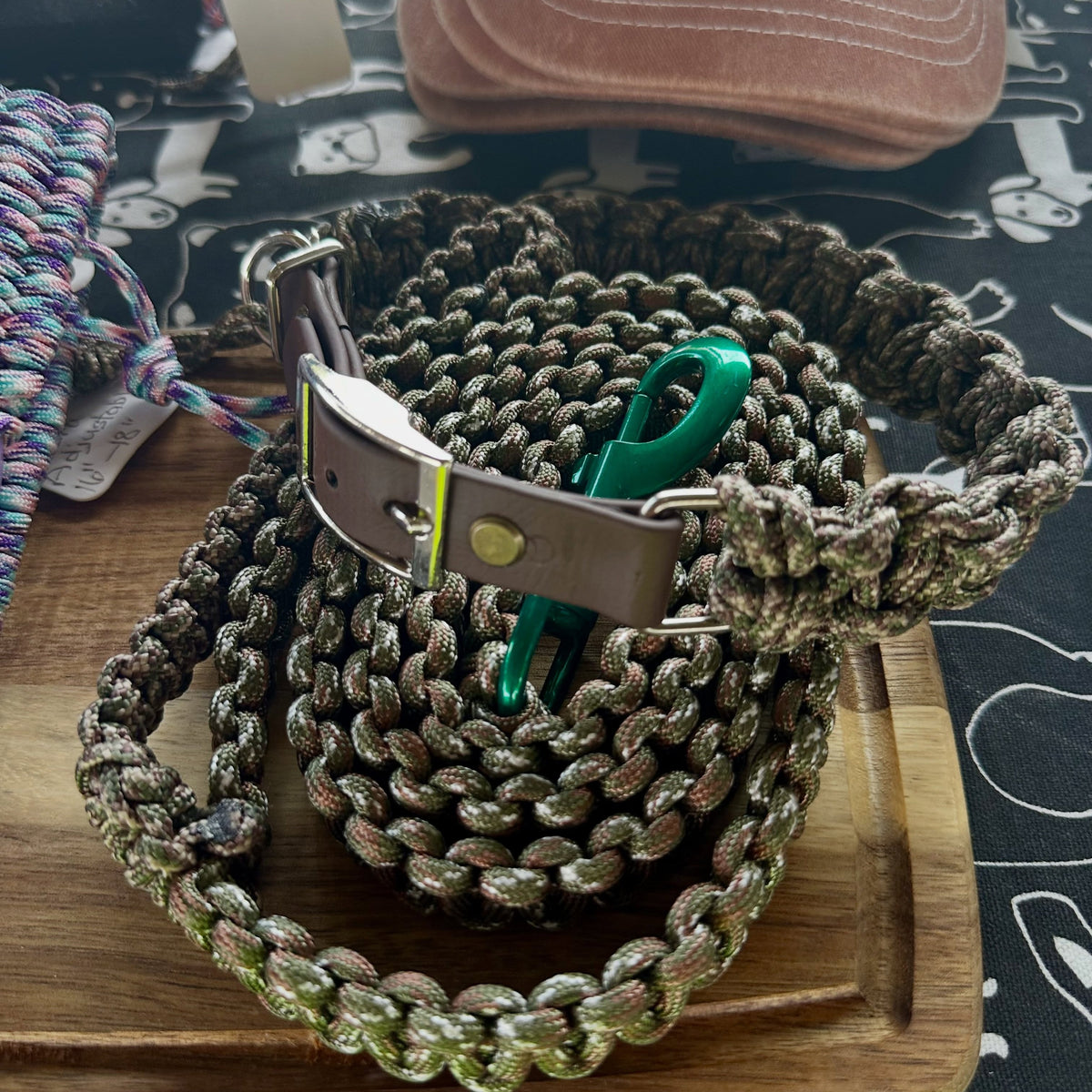 Paracord Leash